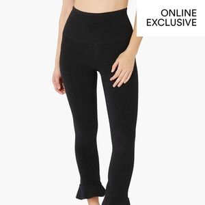 Beyond Yoga Spacedye Frill Seeker midi (7/8 ish) legging